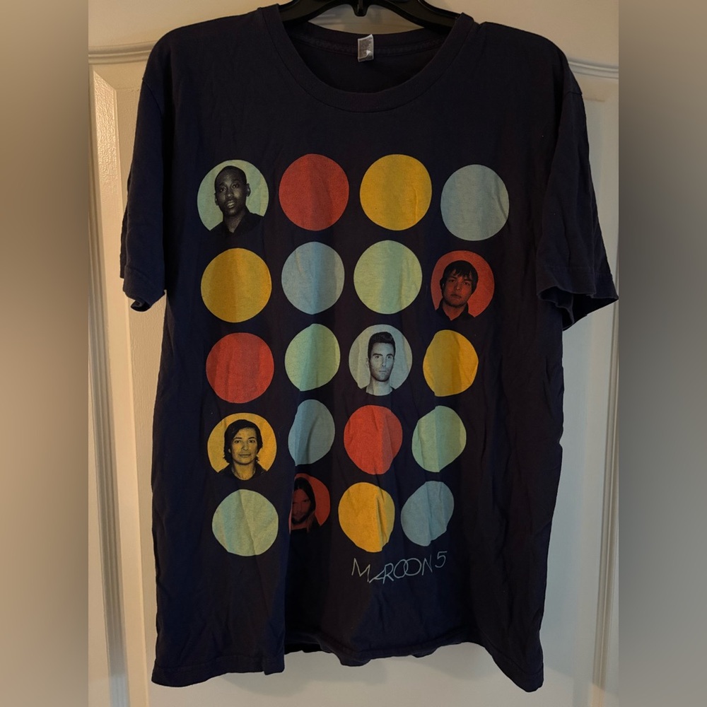 Maroon 5 concert tour 2013 Graphic T-Shirt